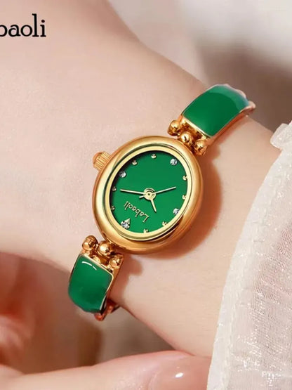 ساعة لابولي النسائية الفاخرة تجمع الأناقة والرقي