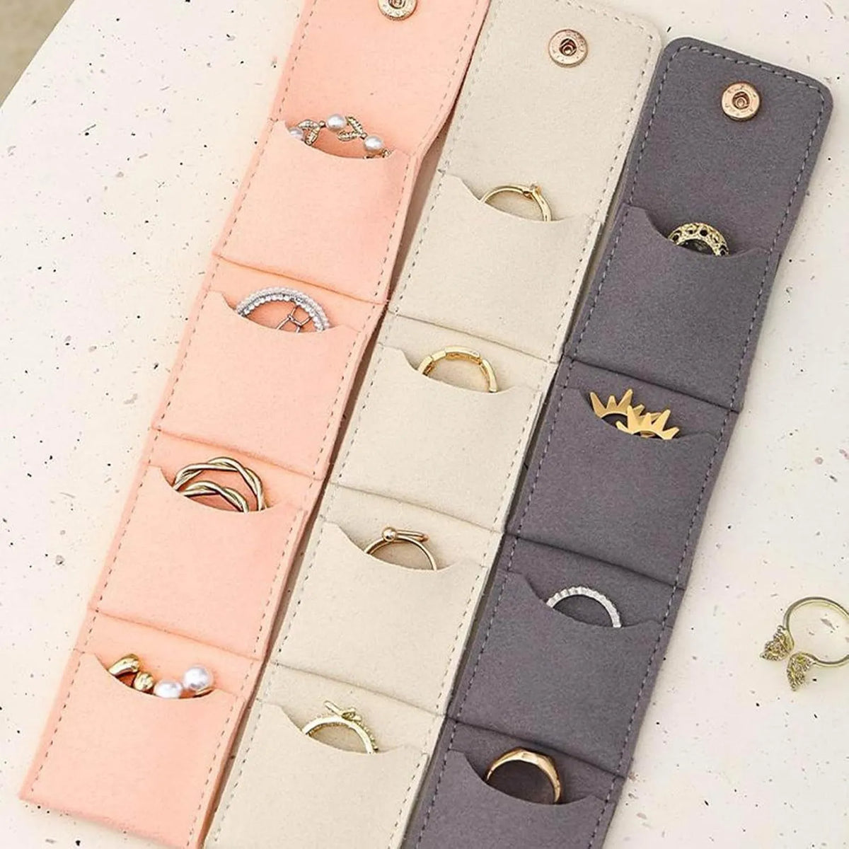 💍 عرض خاص: 3 منظمات مجوهرات أنيقة ✨