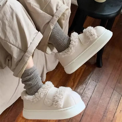 حذاء نسائي شتوي منزلي فاخر مبطن بفرو فائق النعومة