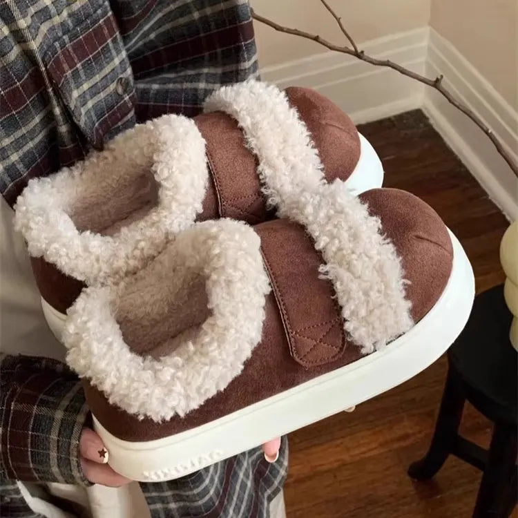 حذاء نسائي شتوي منزلي فاخر مبطن بفرو فائق النعومة