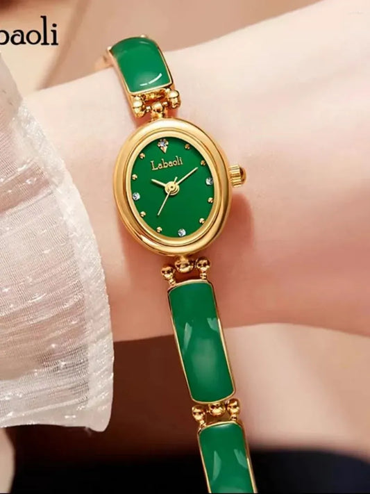 ساعة لابولي النسائية الفاخرة تجمع الأناقة والرقي